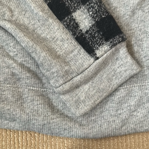 Madewell buffalo check sweatshirt, EUC - Picture 2 of 3